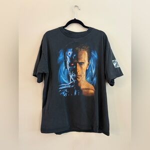 Terminator 2 Universal Studios Vintage 90s Black Movie Graphic T-Shirt Tee Shirt